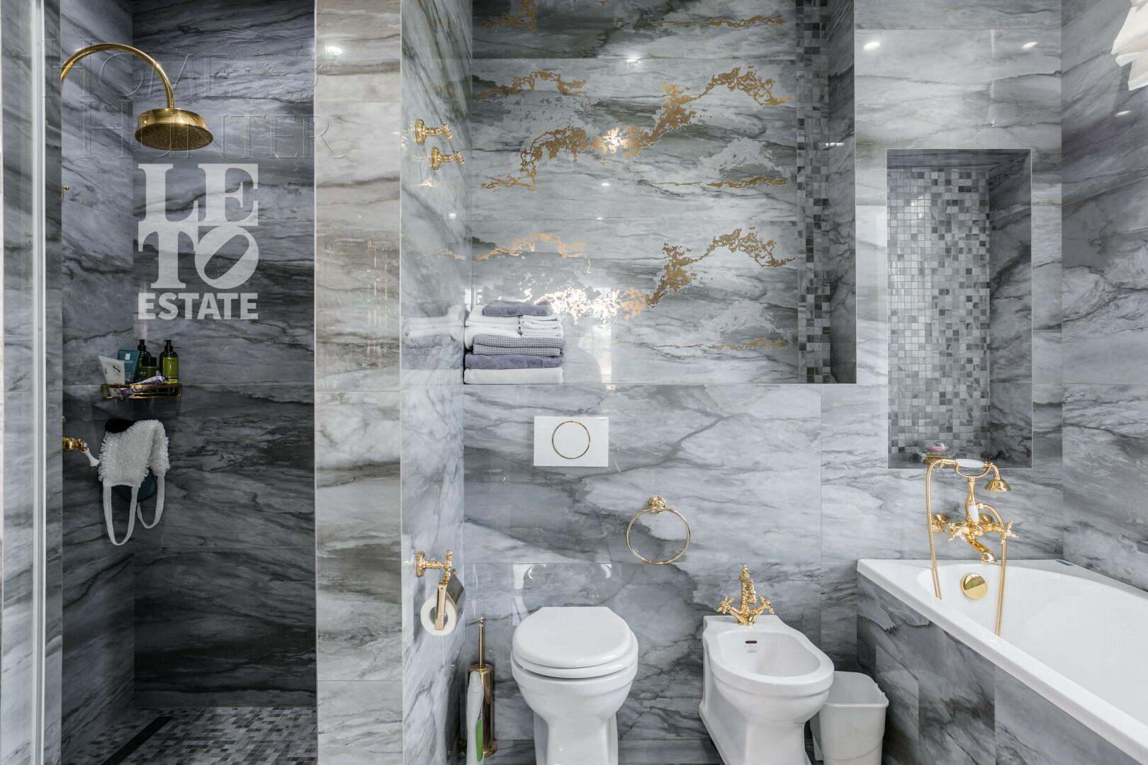 3-этажный коттедж 550 м² с отделкой