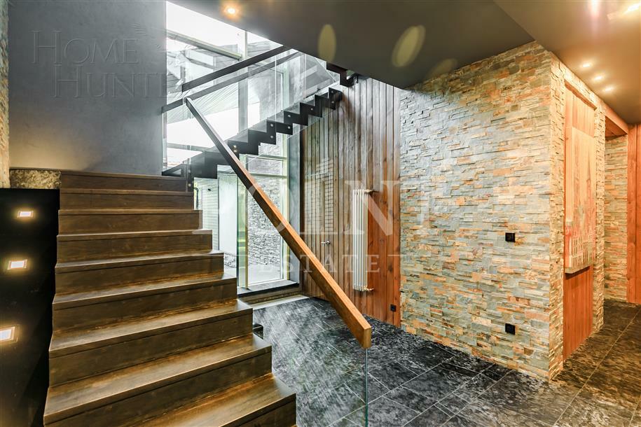 2-этажный коттедж 700 м² с отделкой