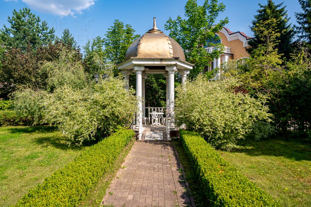 2-этажный коттедж 675 м² с отделкой