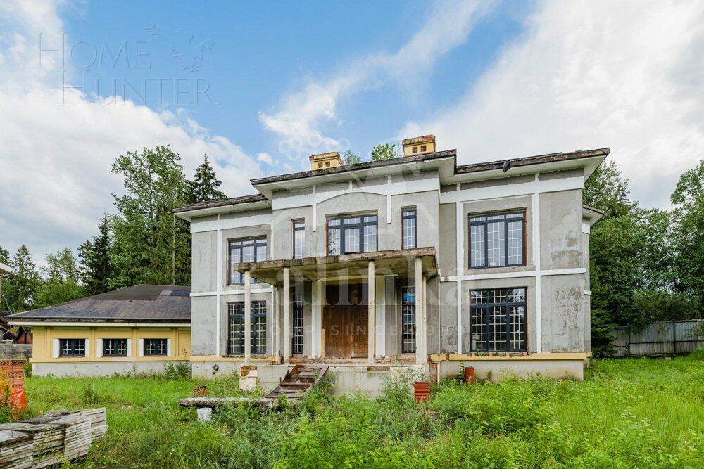 2-этажный коттедж 1 100 м² без отделки