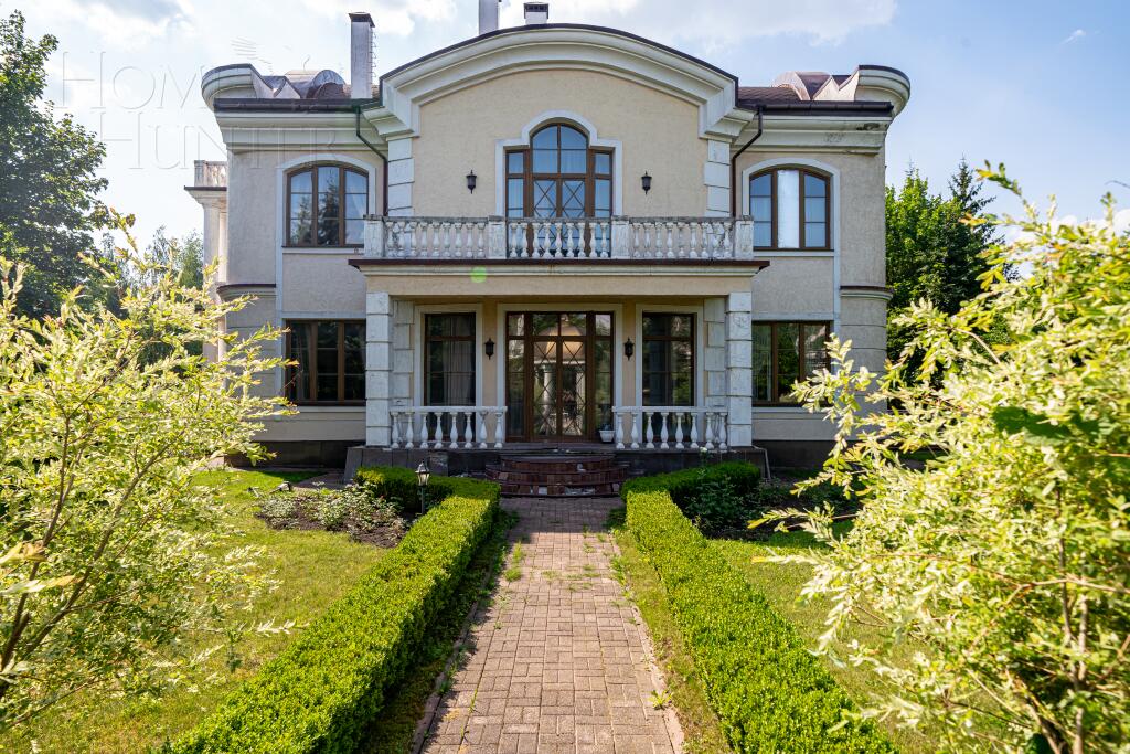 2-этажный коттедж 675 м² с отделкой