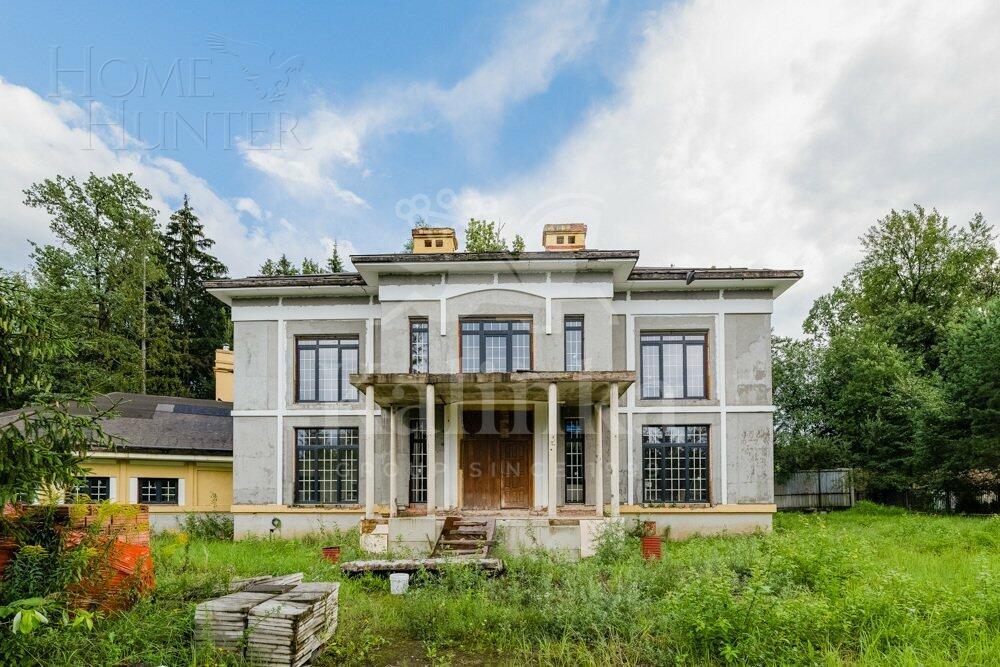 2-этажный коттедж 1 100 м² без отделки