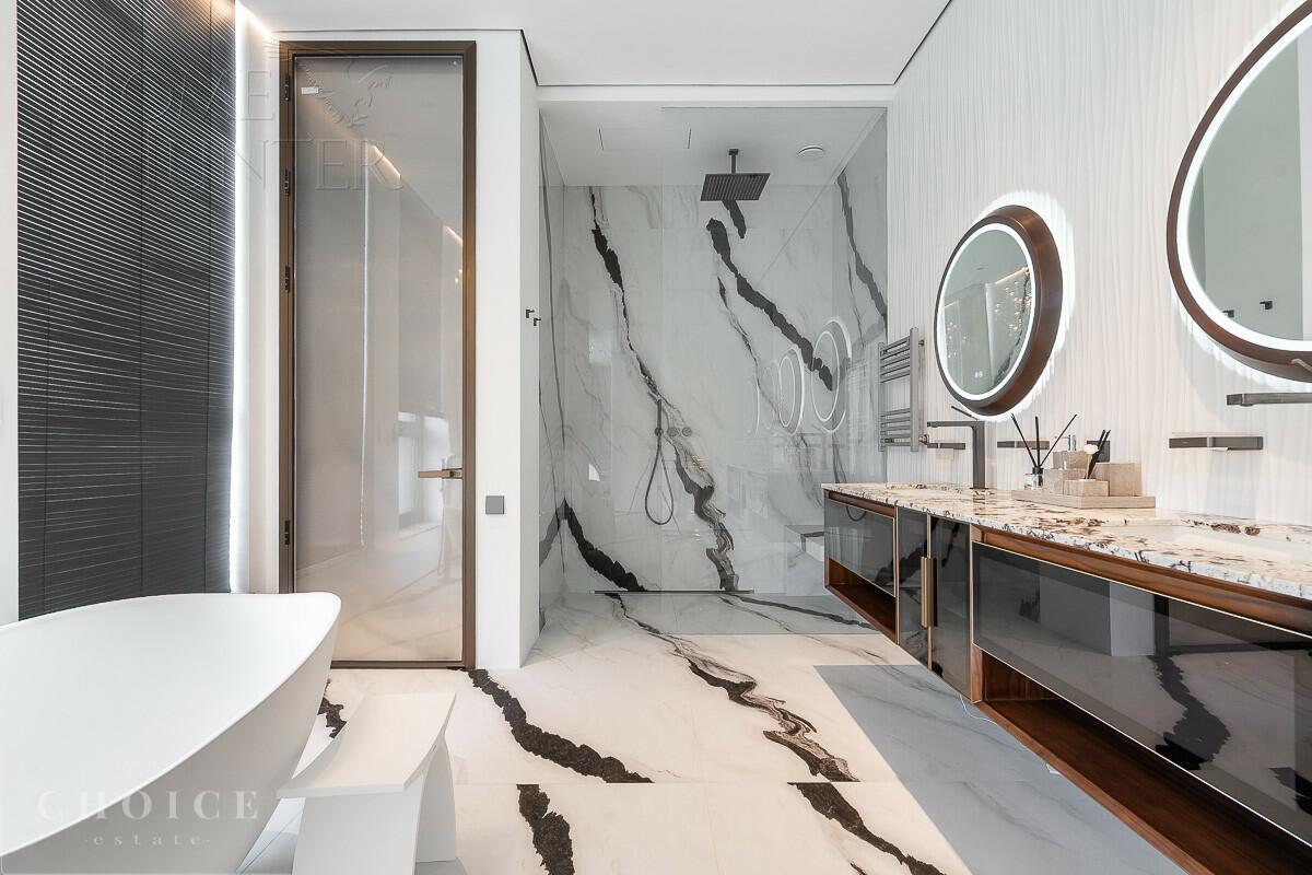 2-этажный коттедж 698 м² с отделкой