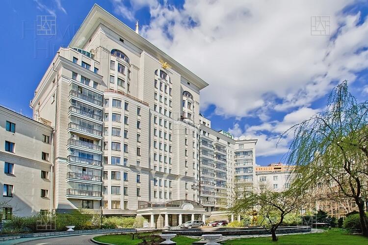 4-КОМН. КВАРТИРА С ОТДЕЛКОЙ 241 М² НА 2 ЭТАЖЕ