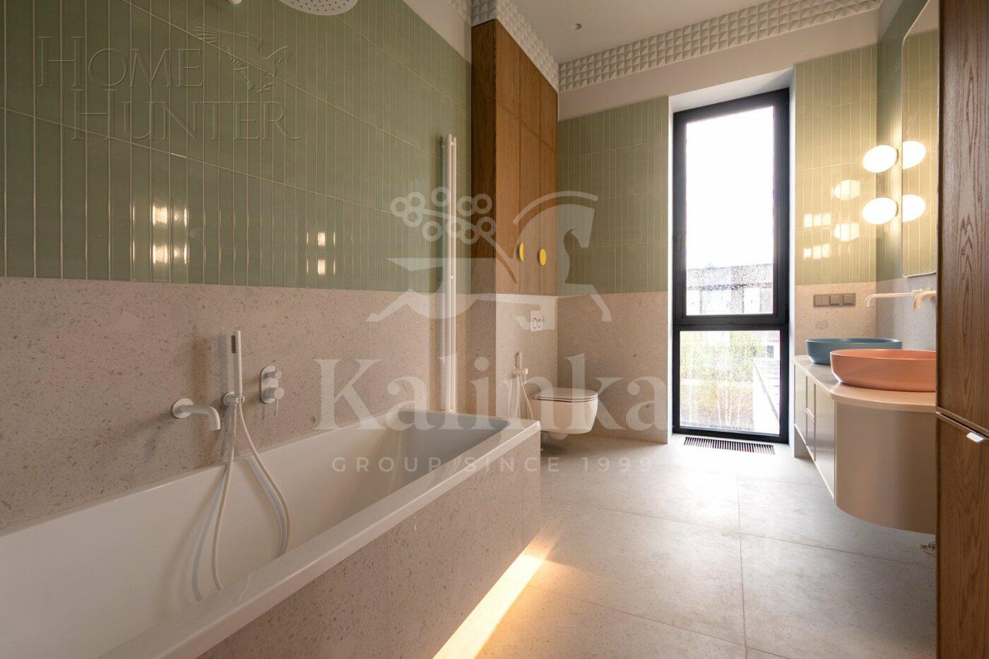 2-этажный коттедж 372 м² с отделкой