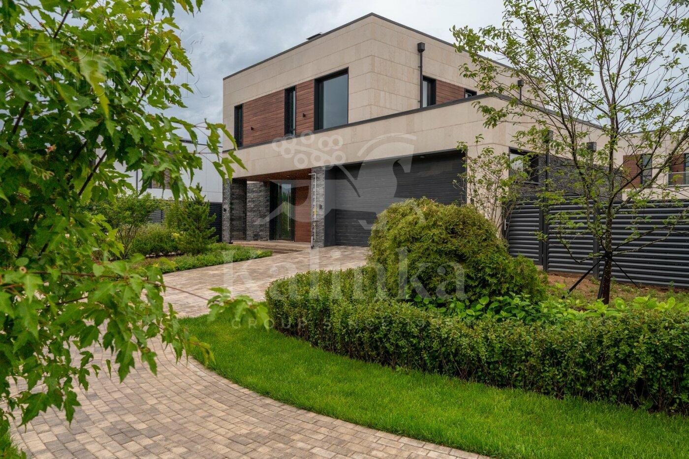 2-этажный коттедж 372 м² с отделкой