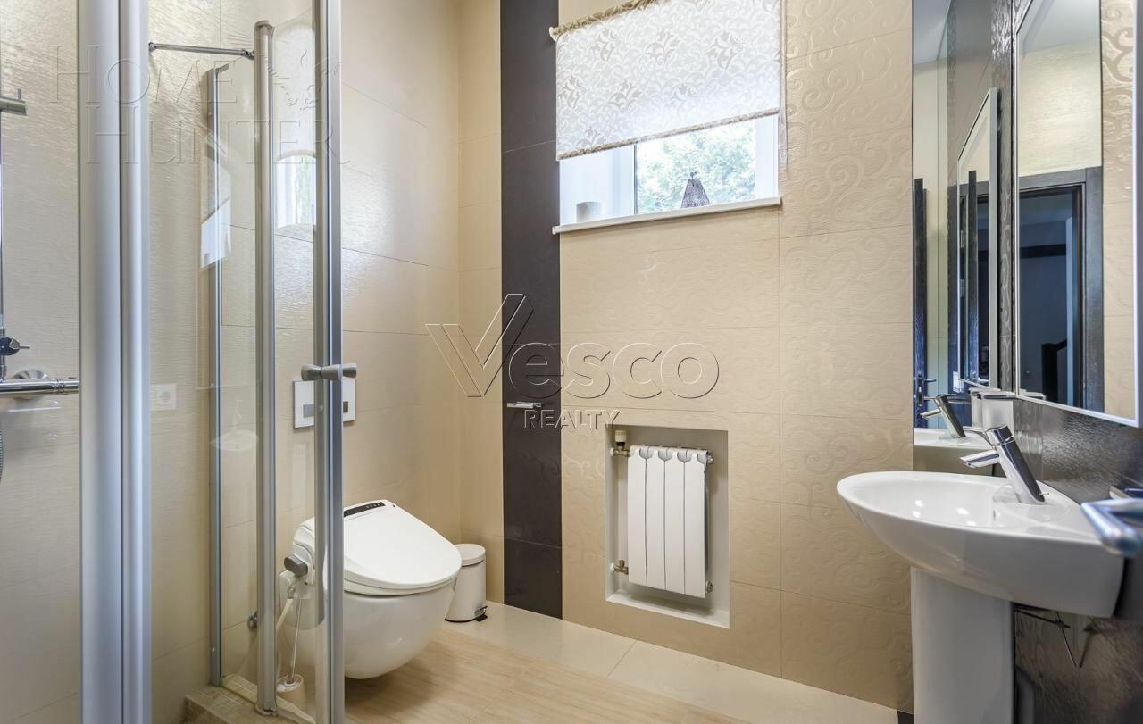 2-этажный коттедж 676 м² с отделкой