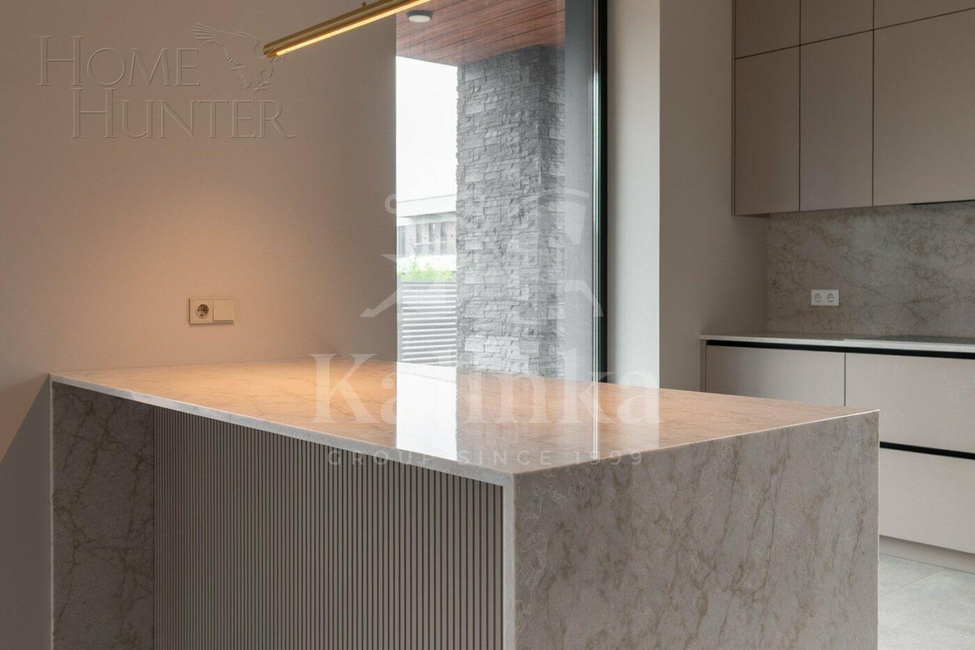 2-этажный коттедж 372 м² с отделкой