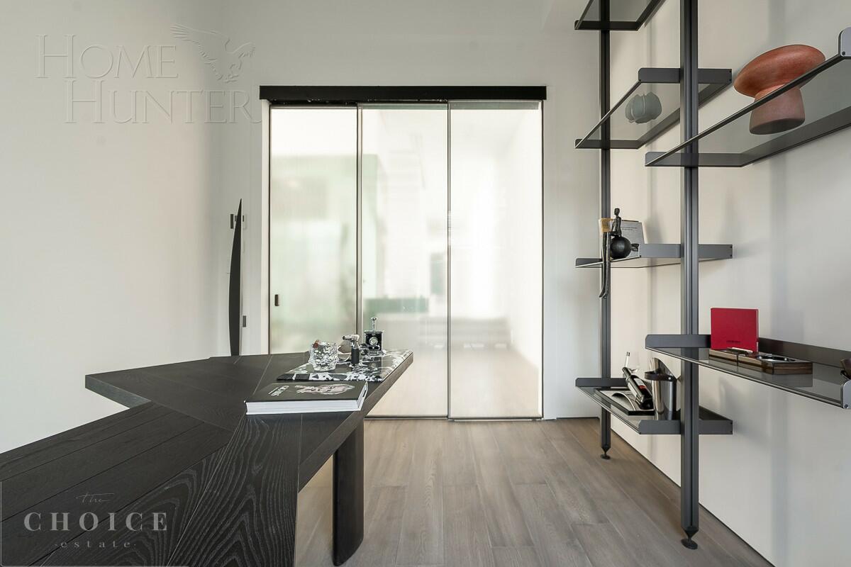 2-этажный коттедж 698 м² с отделкой