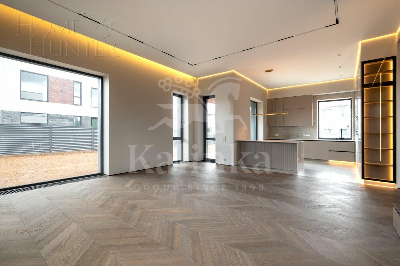 2-этажный коттедж 372 м² с отделкой