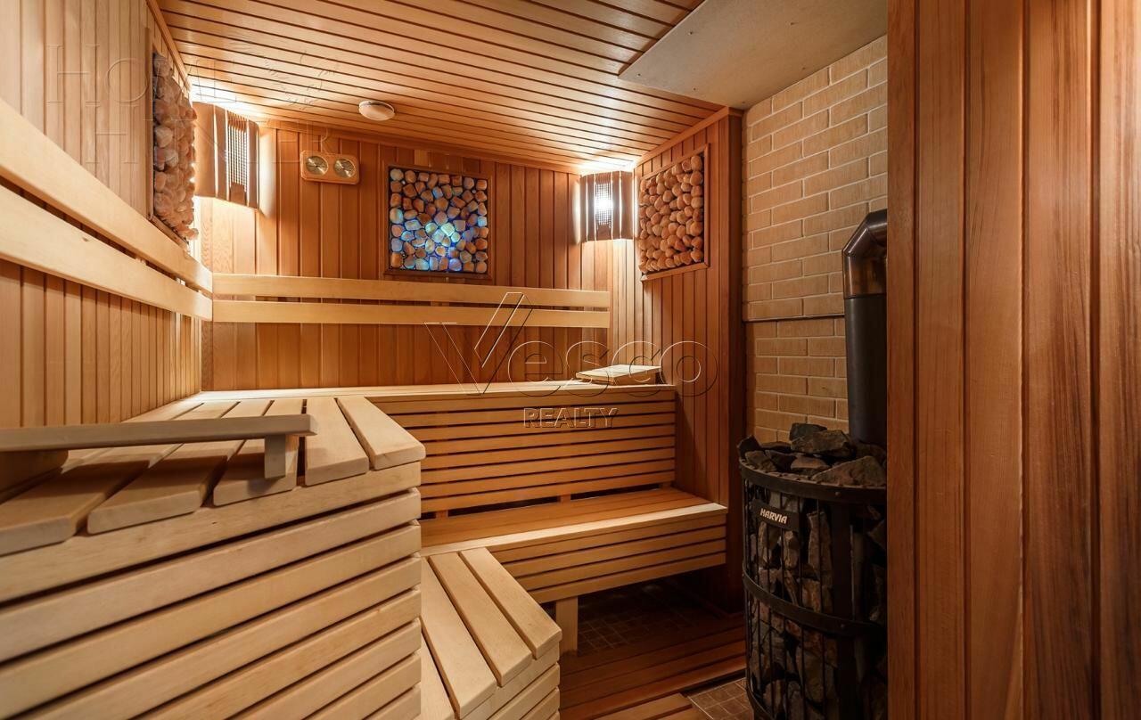 2-этажный коттедж 676 м² с отделкой