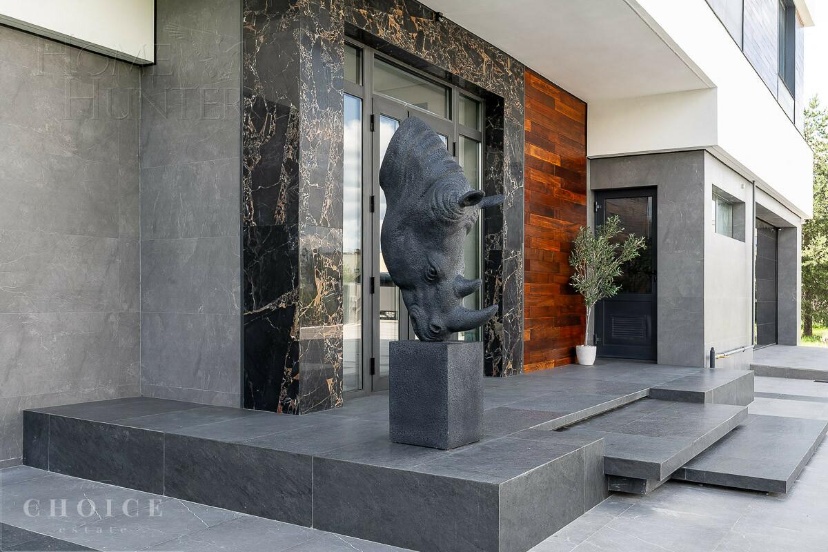 2-этажный коттедж 698 м² с отделкой