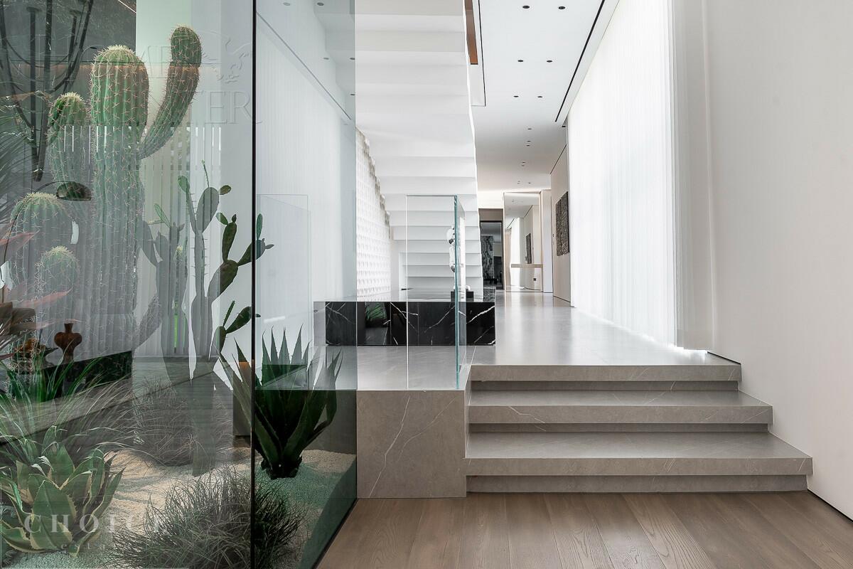 2-этажный коттедж 698 м² с отделкой