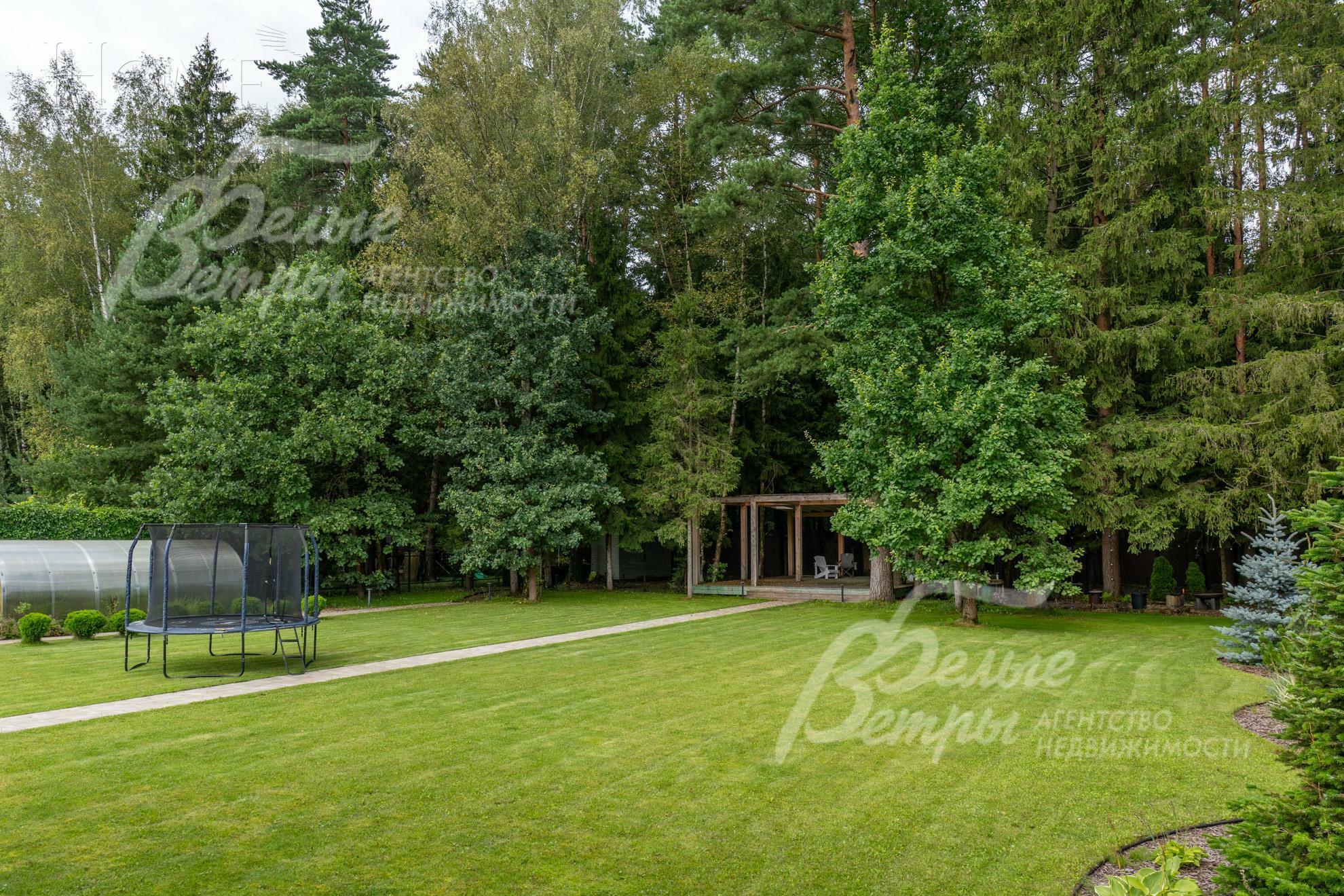 2-этажный коттедж 415 м² с отделкой