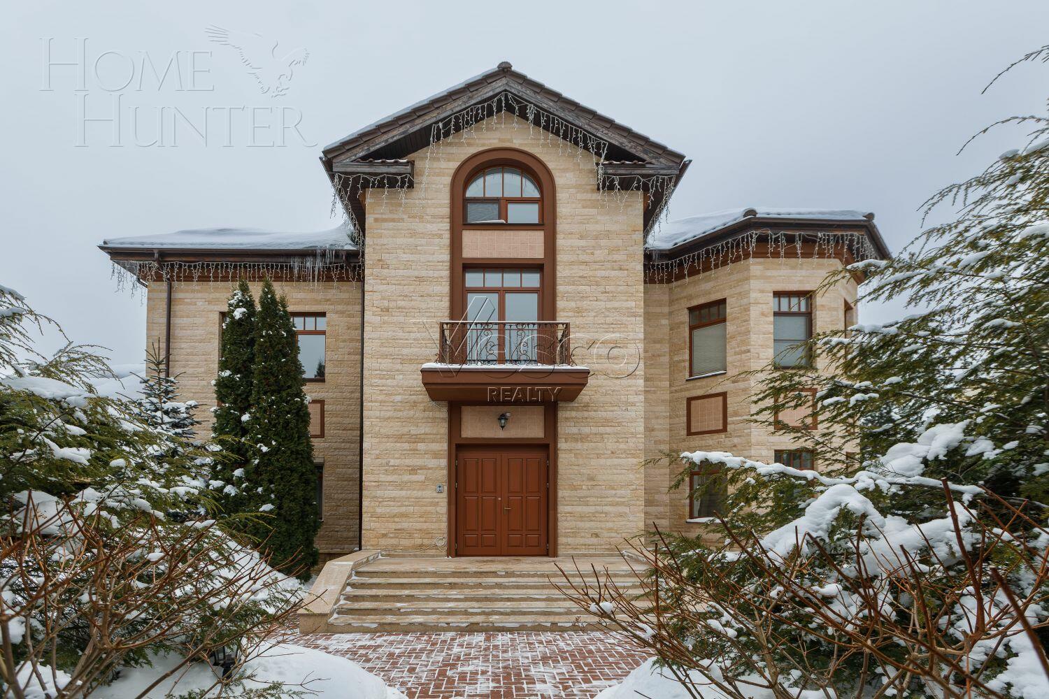 2-этажный коттедж 1 378 м² с отделкой