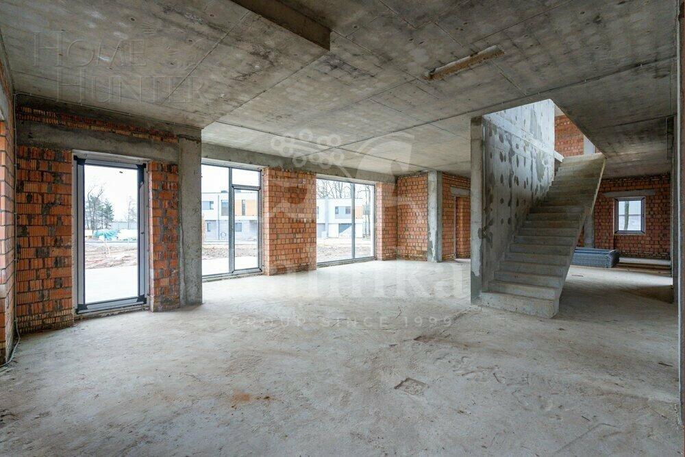 2-этажный коттедж 678 м² без отделки