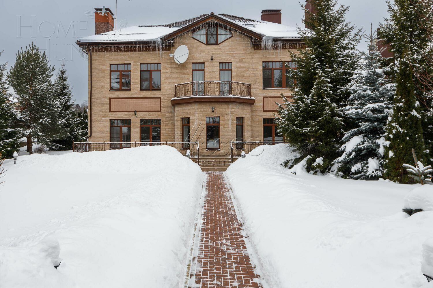 2-этажный коттедж 1 378 м² с отделкой