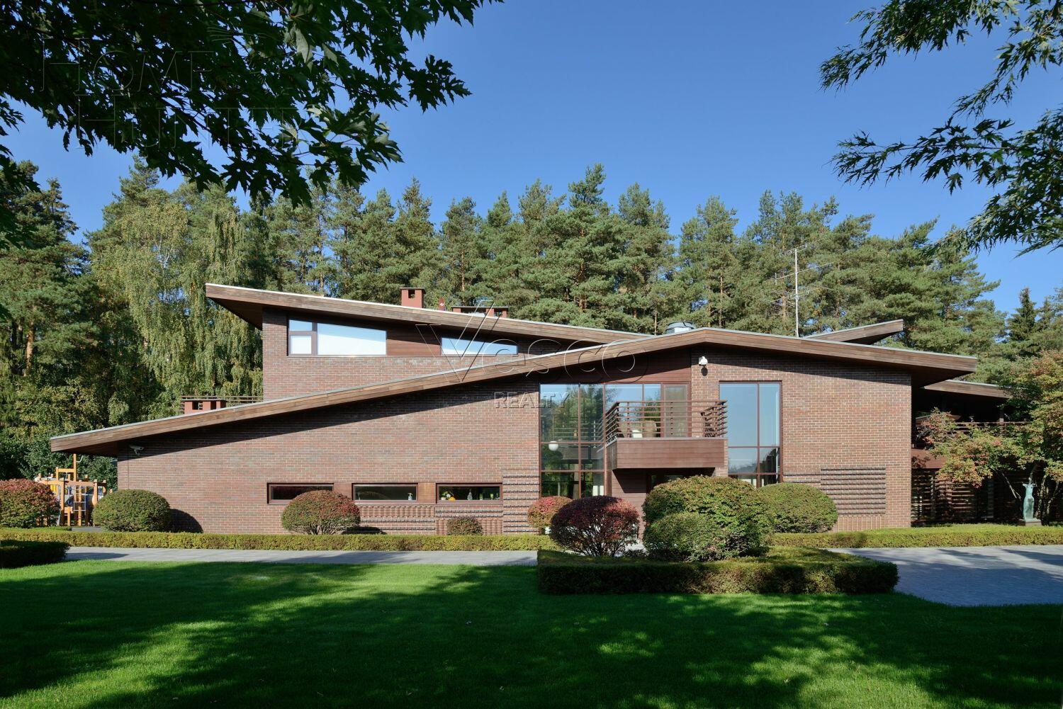 2-этажный коттедж 1 254 м² с отделкой