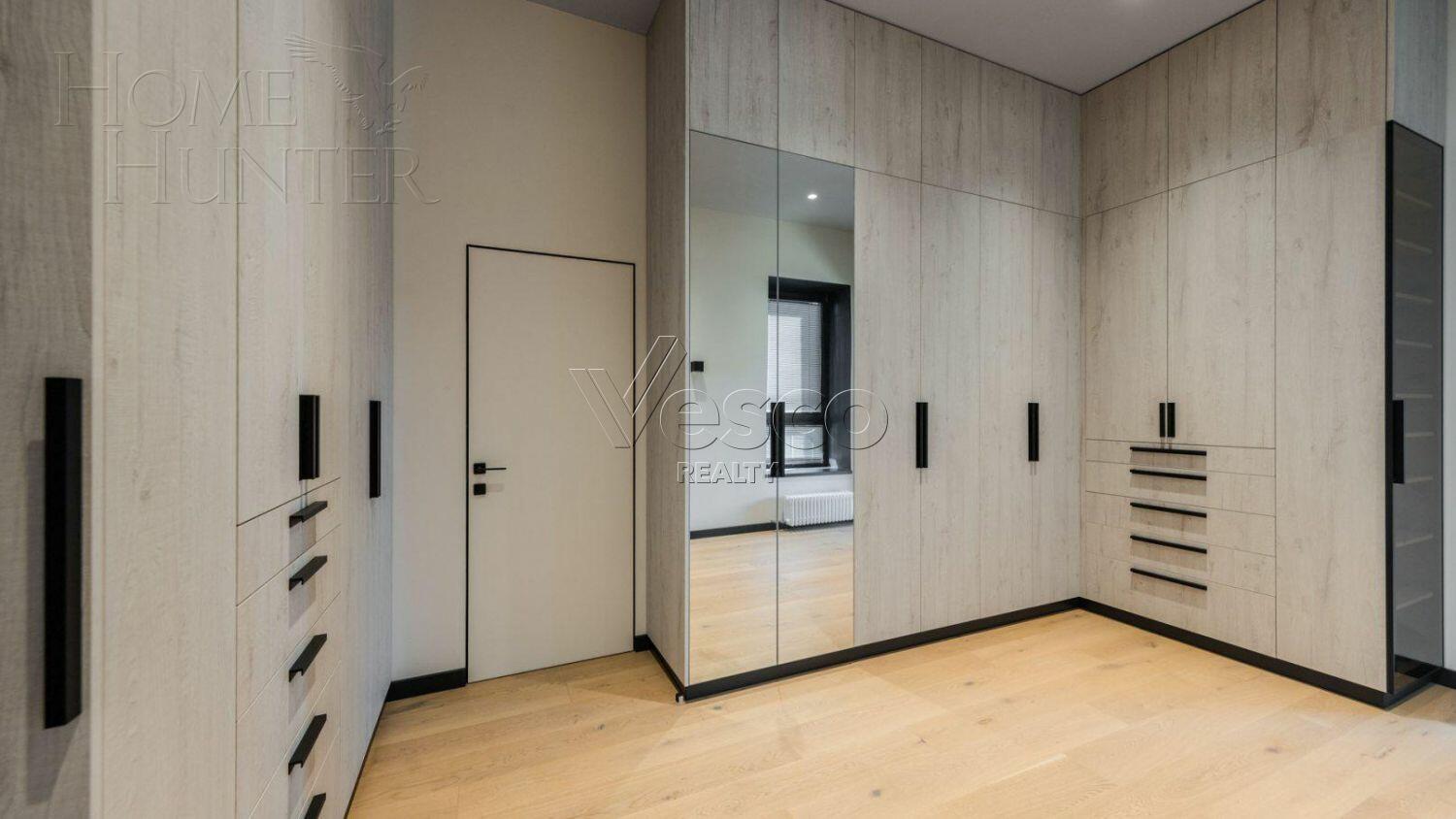 2-этажный коттедж 647 м² с отделкой