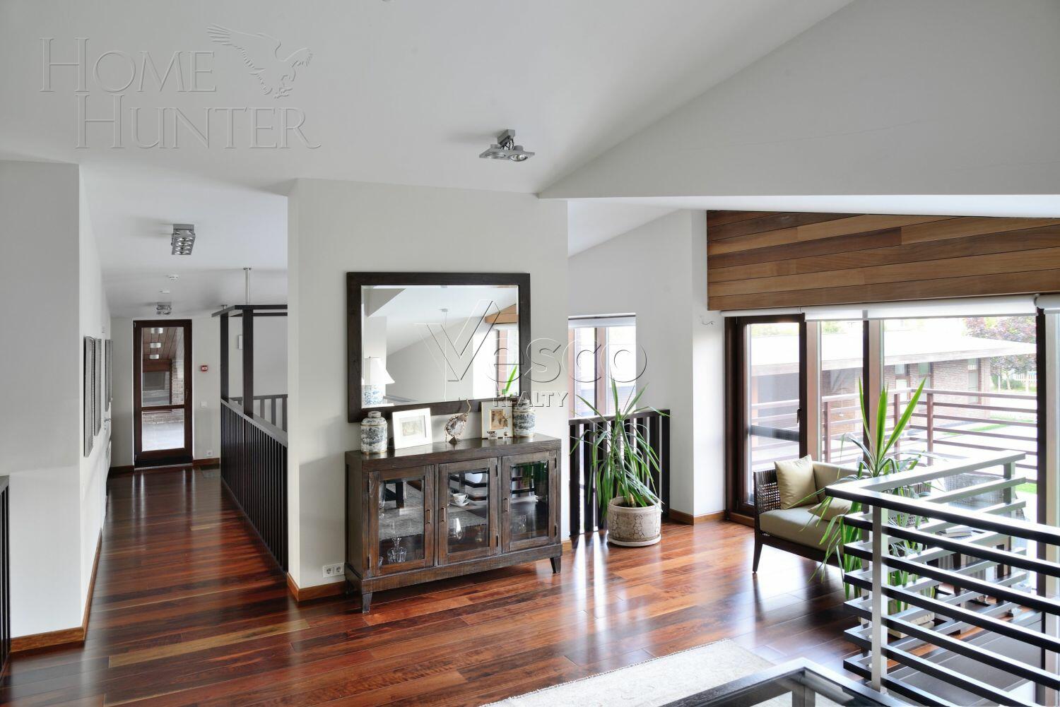 2-этажный коттедж 1 254 м² с отделкой