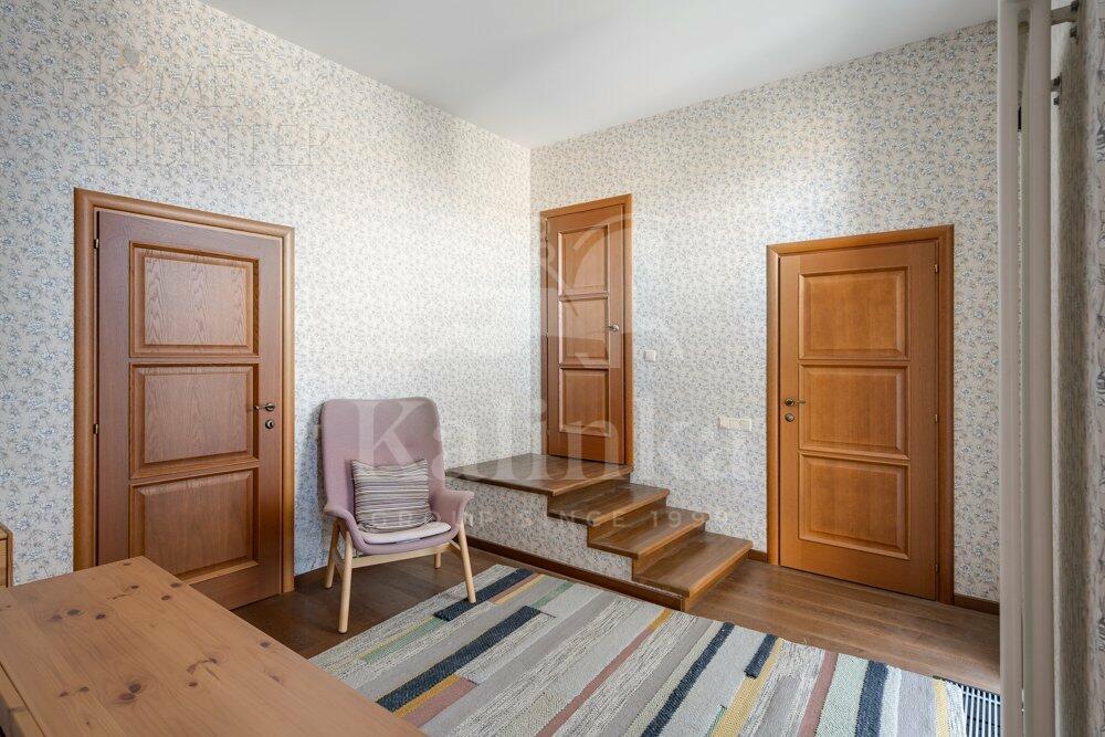 2-этажный таунхаус 220 м² с отделкой