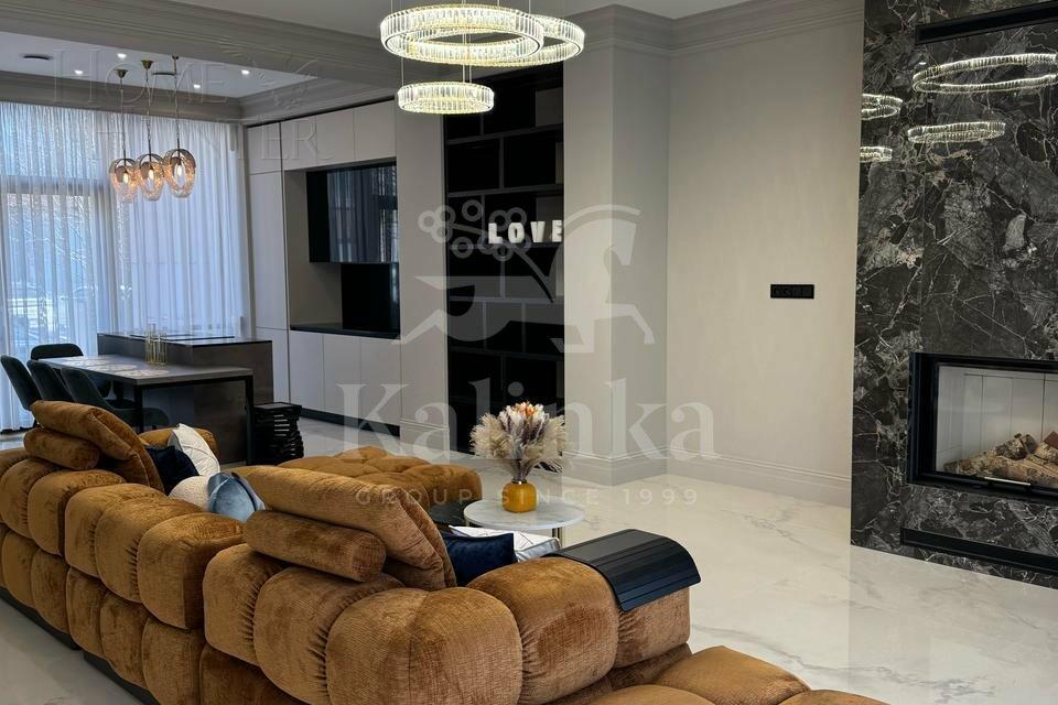 3-этажный таунхаус 240 м² с отделкой