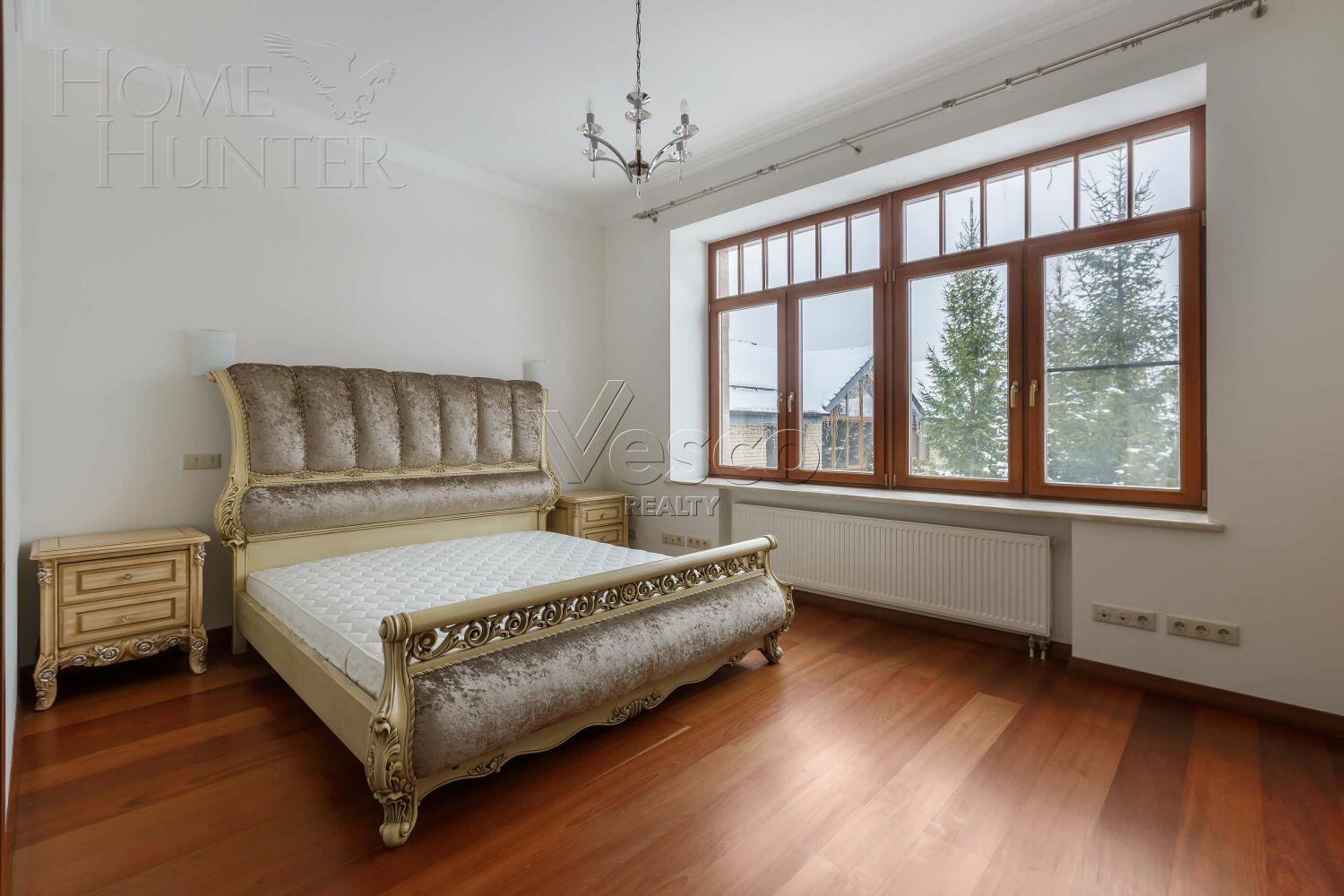 2-этажный коттедж 1 378 м² с отделкой