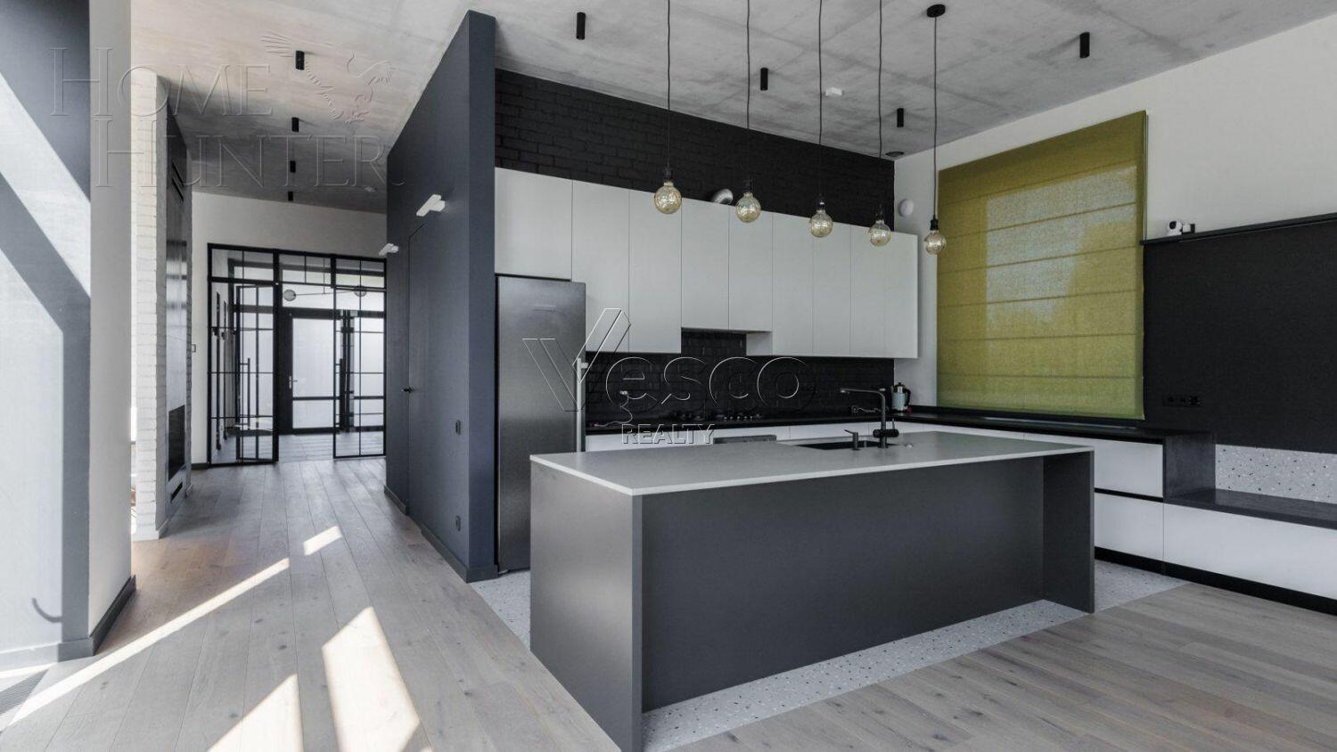 2-этажный коттедж 647 м² с отделкой