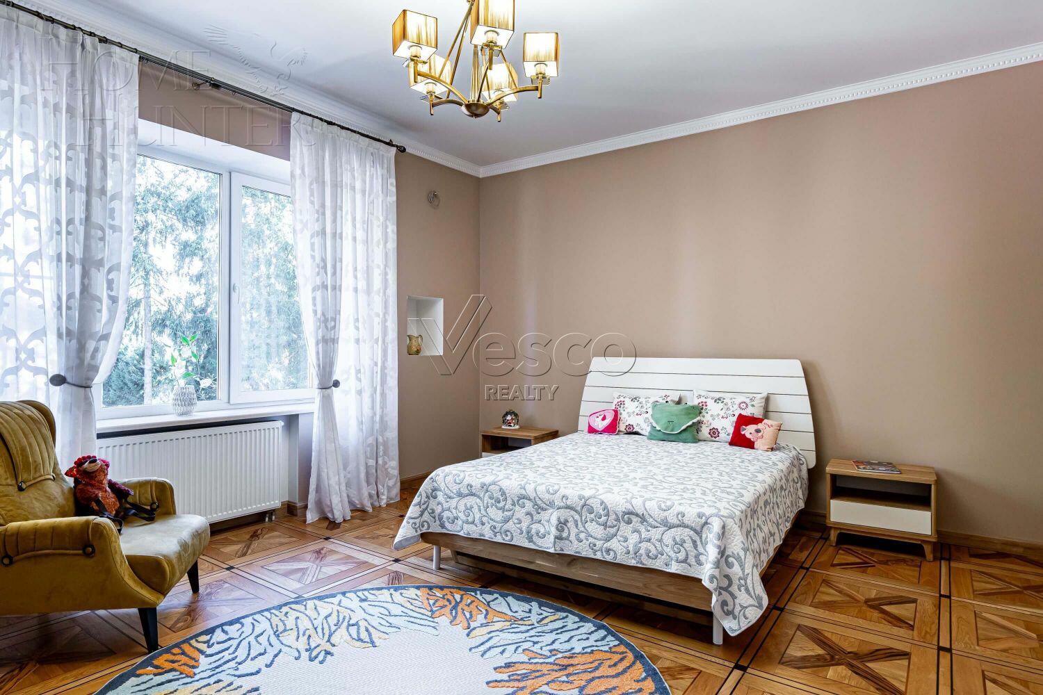 2-этажный коттедж 1 065 м² с отделкой