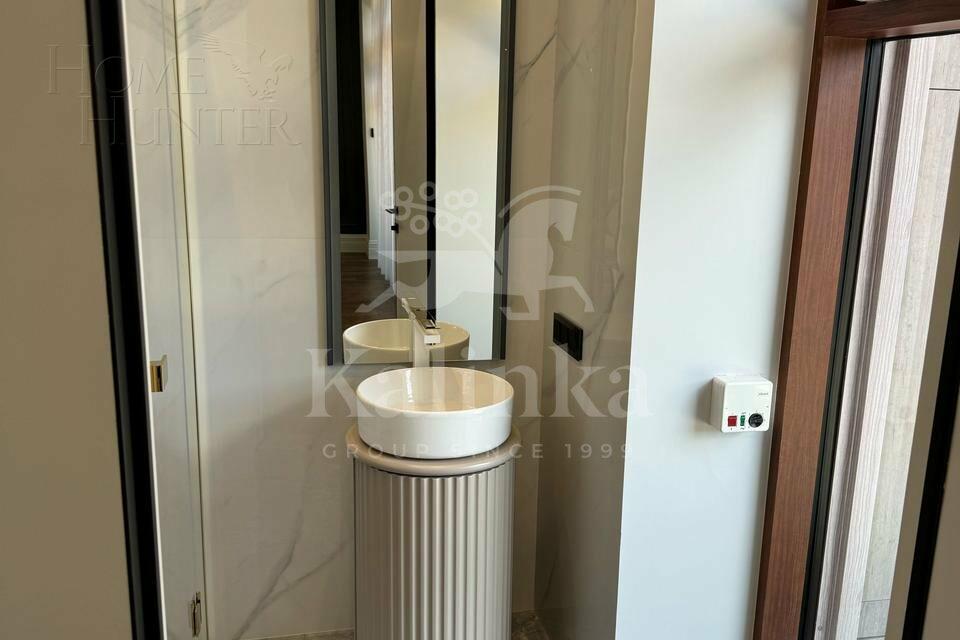 3-этажный таунхаус 240 м² с отделкой