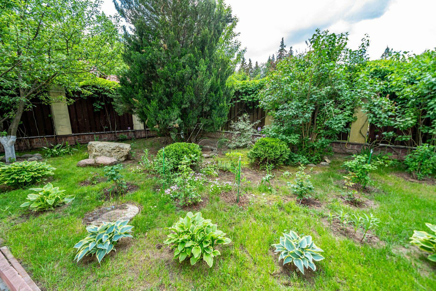 2-этажный коттедж 1 065 м² с отделкой