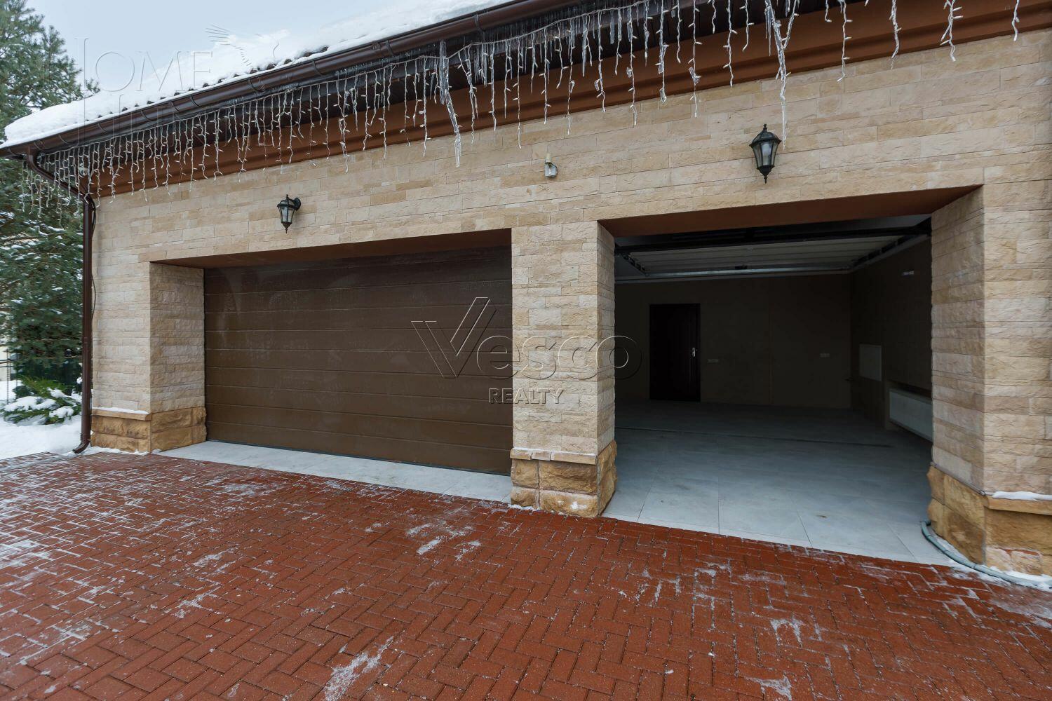 2-этажный коттедж 1 378 м² с отделкой