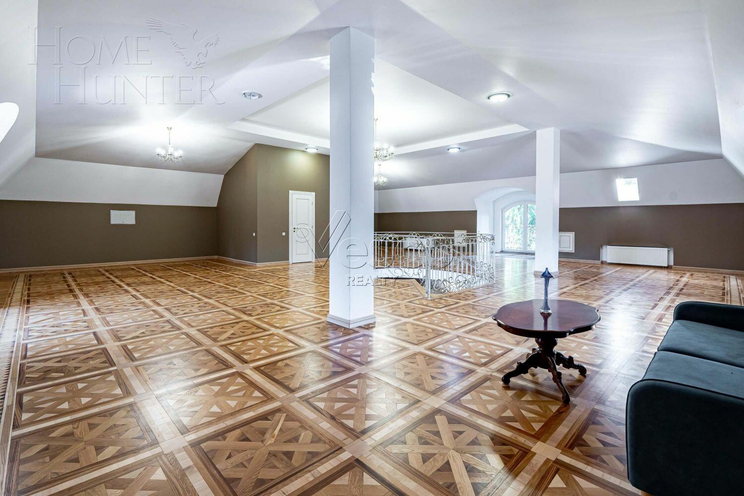 2-этажный коттедж 1 065 м² с отделкой