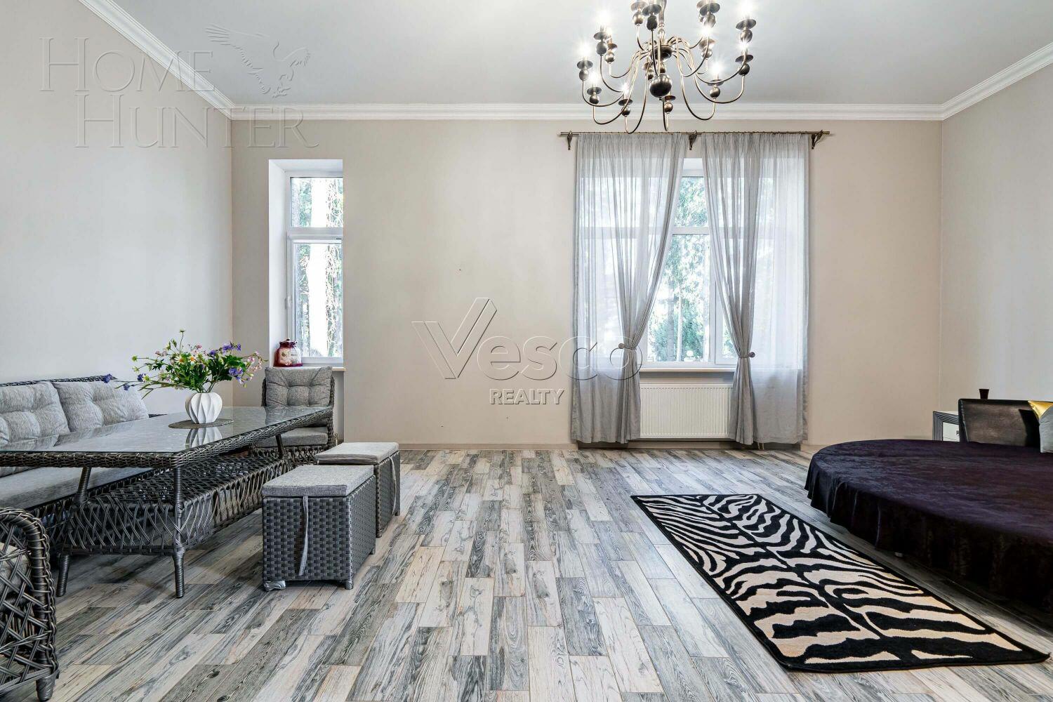 2-этажный коттедж 1 065 м² с отделкой