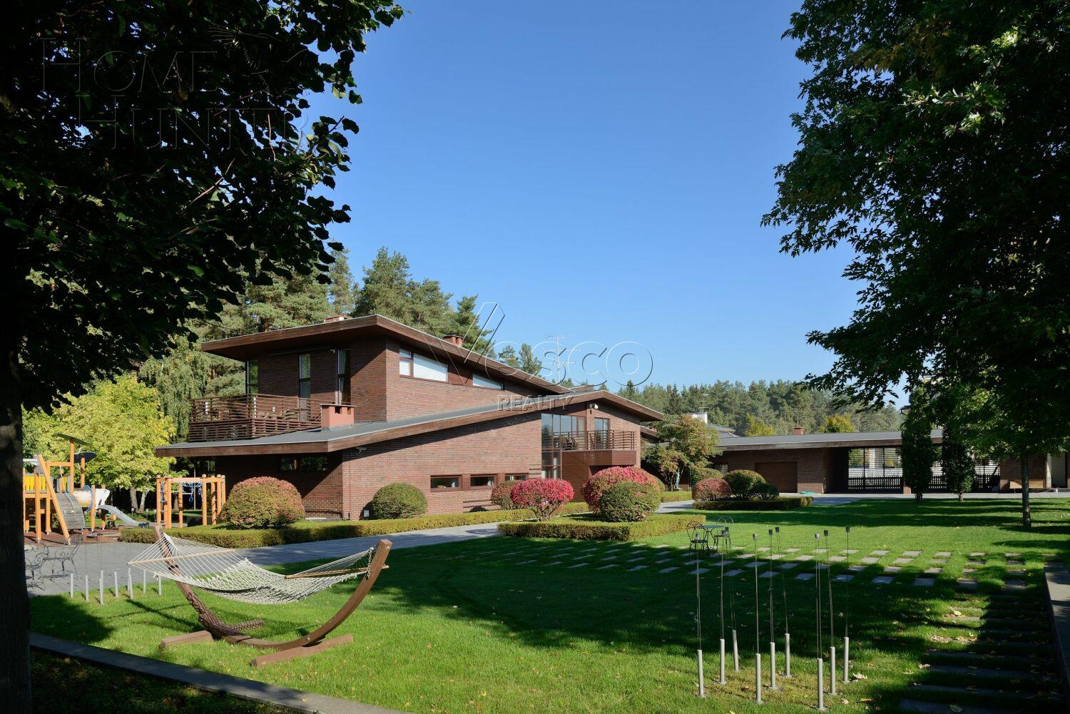 2-этажный коттедж 1 254 м² с отделкой