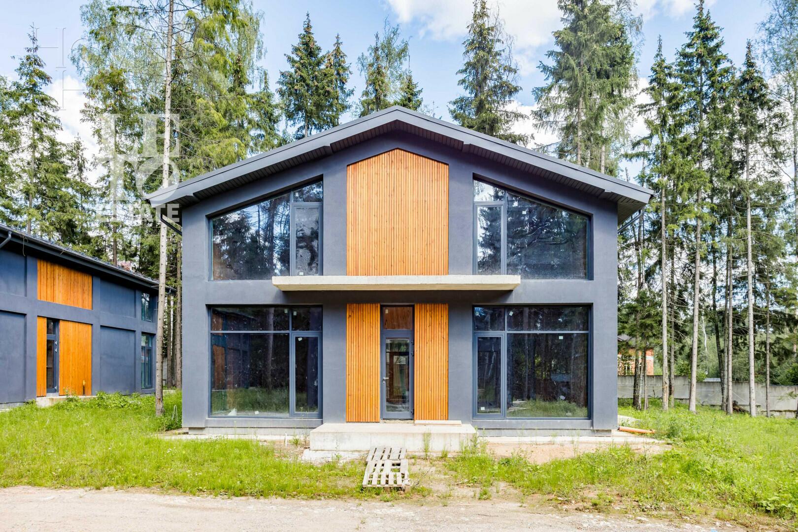 2-этажный коттедж 272 м² без отделки