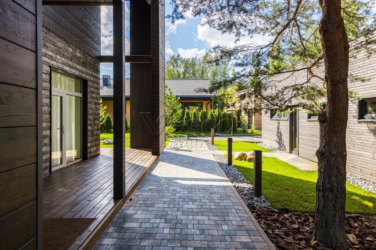 КОТТЕДЖ 545 м² с отделкой