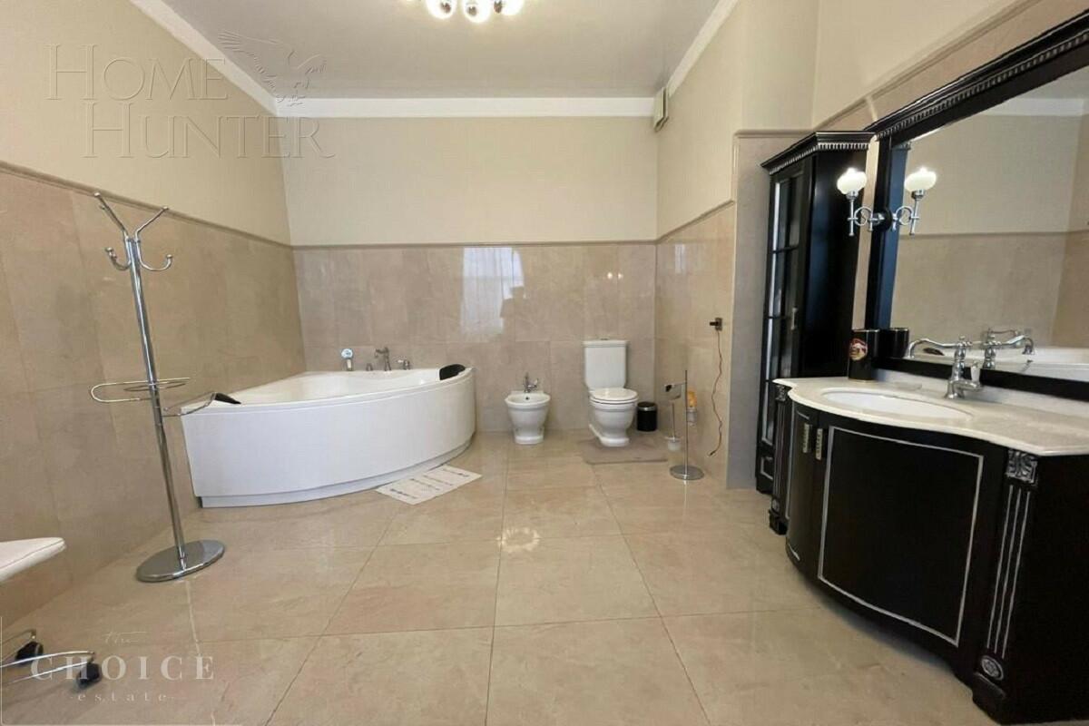 2-этажный таунхаус 350 м² с отделкой