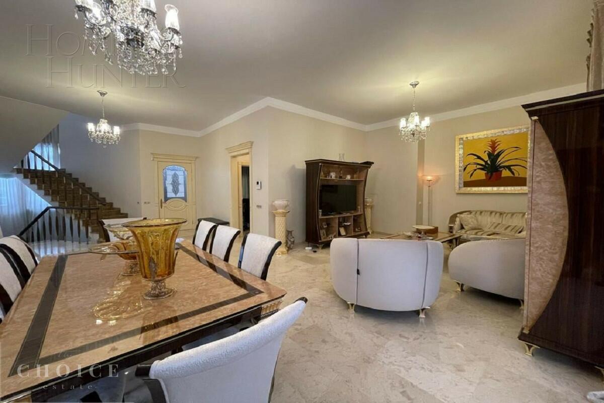 2-этажный таунхаус 350 м² с отделкой