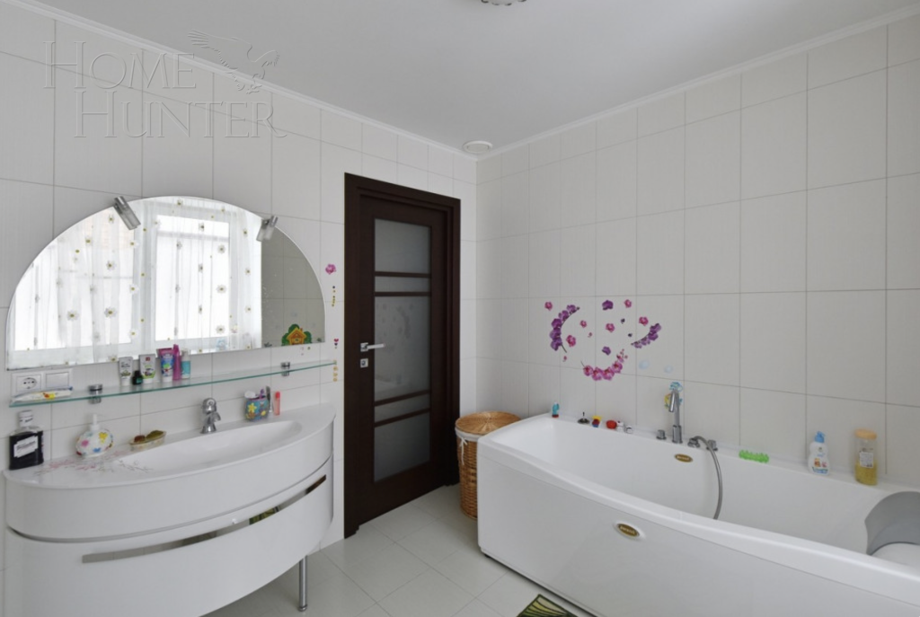 2-этажный коттедж 490 м² с отделкой