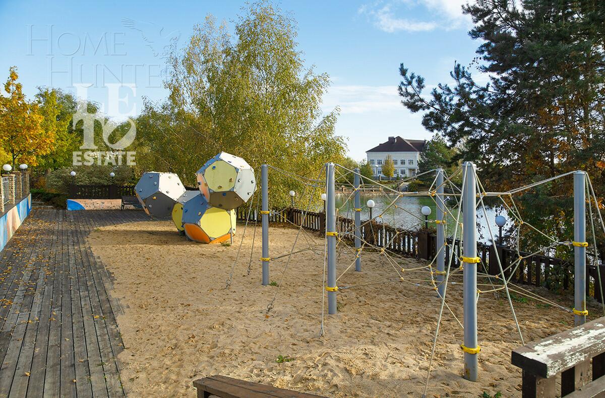 2-этажный коттедж 524 м² с отделкой