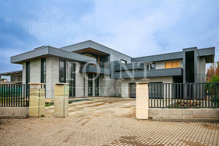 2-этажный коттедж 917.3 м² без отделки