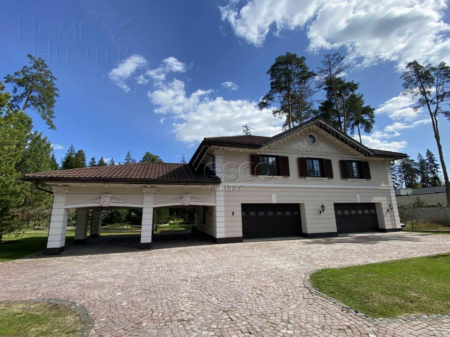 3-этажный коттедж 2 000 м² с отделкой