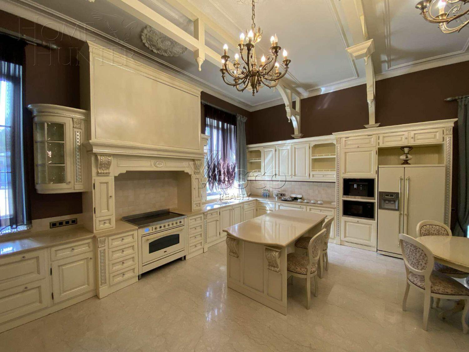 3-этажный коттедж 2 000 м² с отделкой