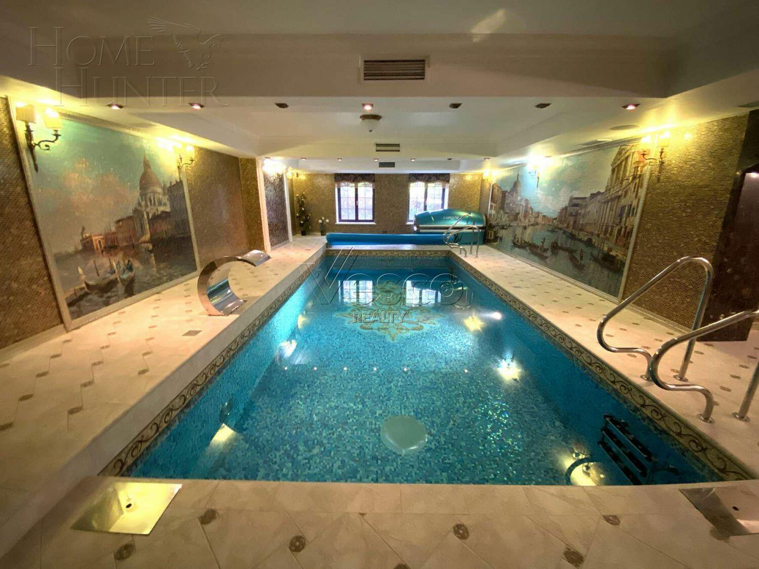 3-этажный коттедж 2 000 м² с отделкой