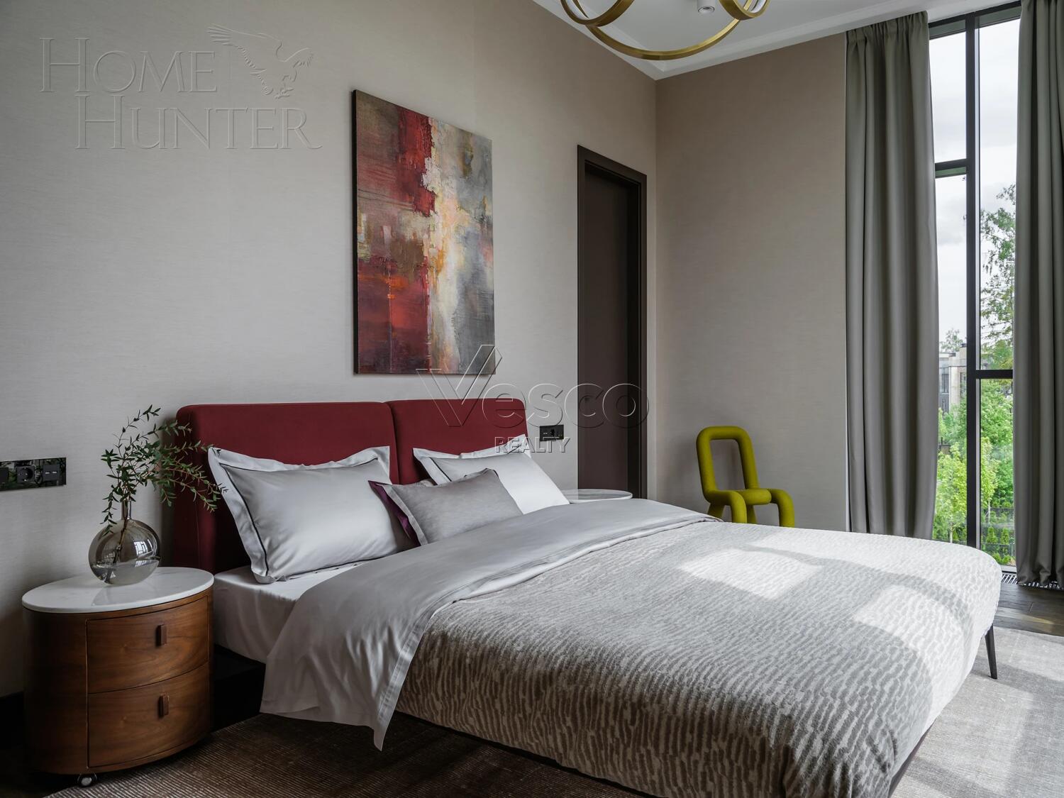 3-этажный таунхаус 310 м² с отделкой