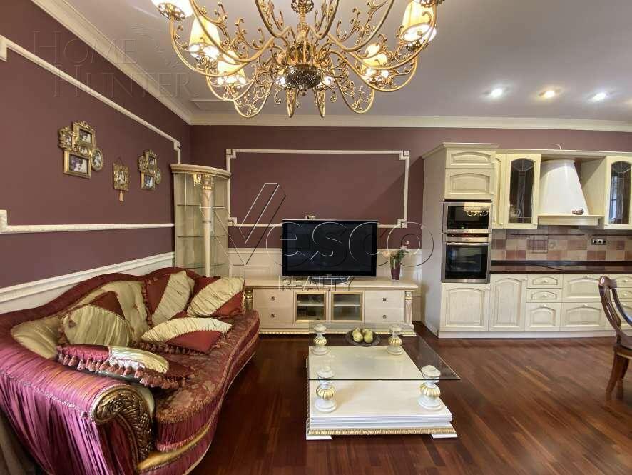 3-этажный коттедж 2 000 м² с отделкой