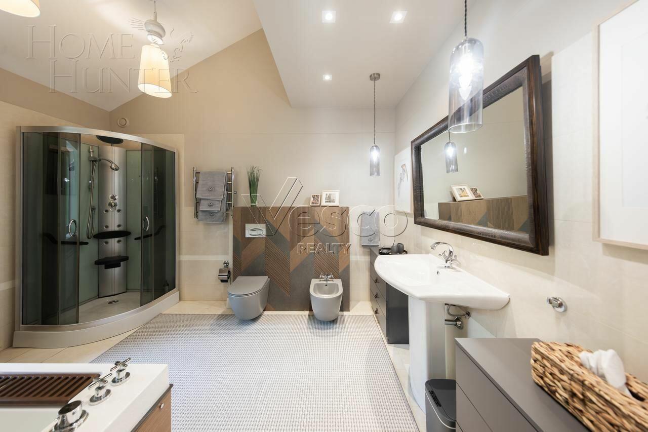 2-этажный коттедж 825 м² с отделкой