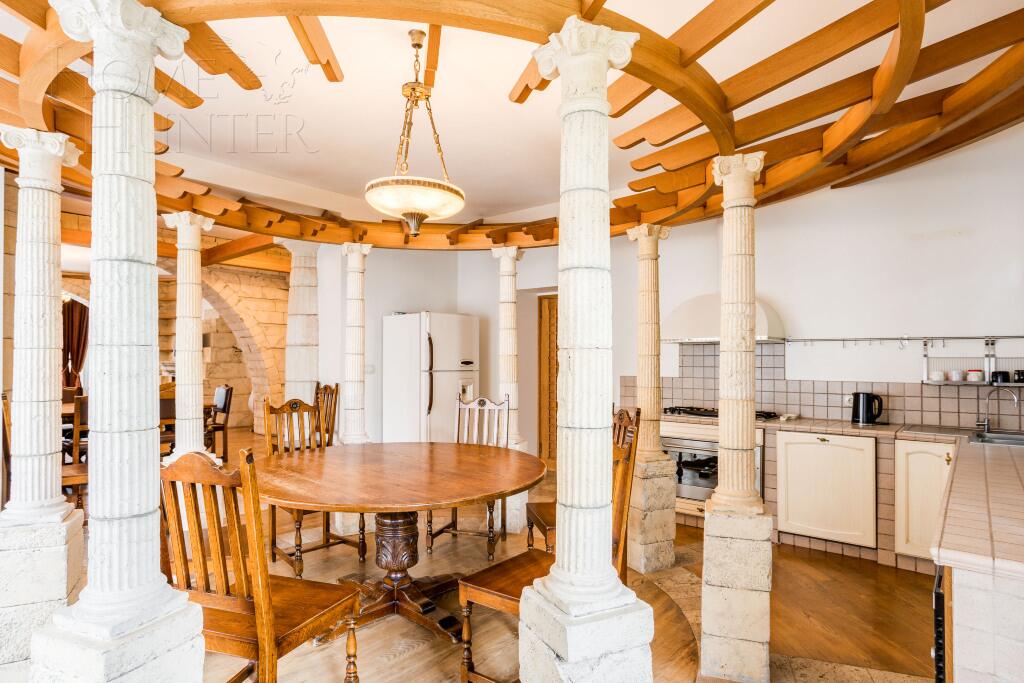 2-этажный коттедж 720 м² с отделкой