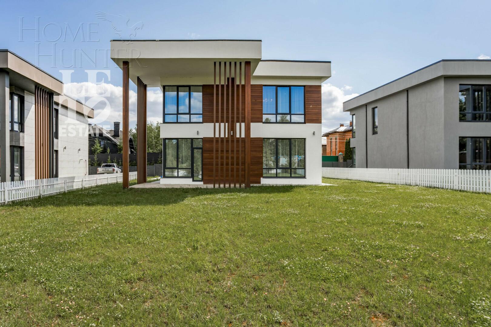 2-этажный коттедж 243 м² с отделкой